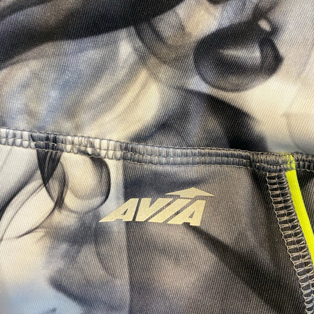 Workout Capris - Picture 6 of 6